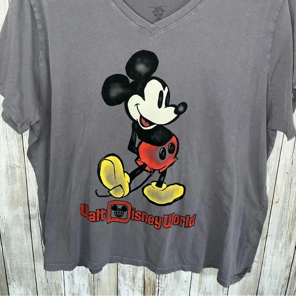Disney Mickey Dark Grey Distressed Disney World Tee Women’s 1X - Picture 3 of 4